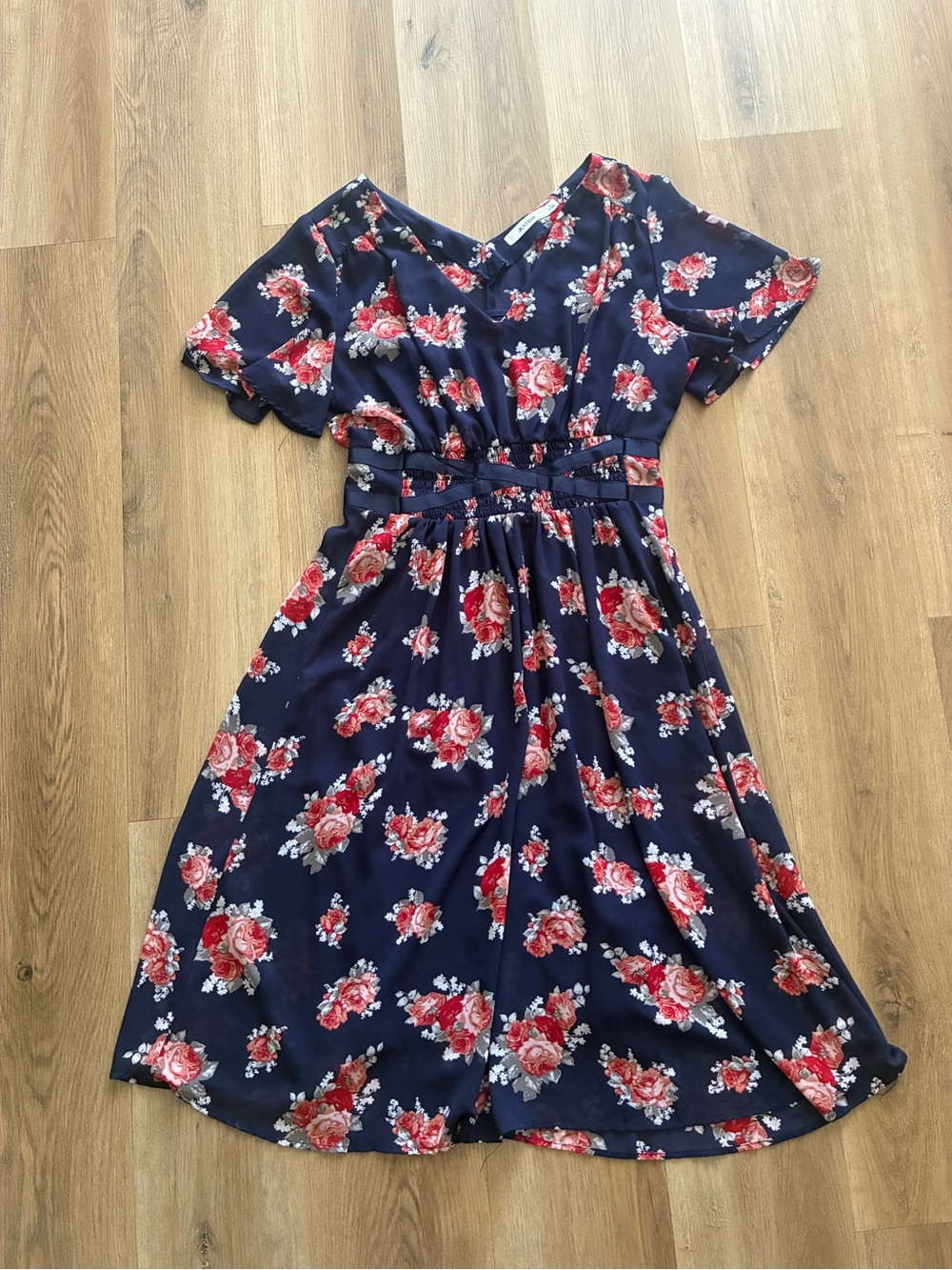 JustFab Navy Blue Floral V-Neck Smocked Waist Midi Dress Size Large